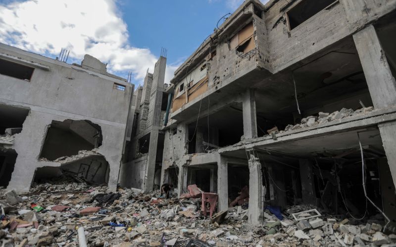Irish family "relieved" to safely leave Gaza