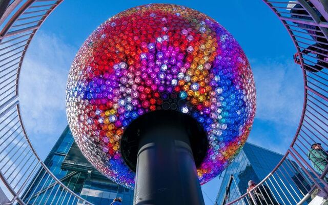 December 2025: The Constellation Ball is the biggest Ball yet with 5,280 crystals and LED light pucks. It measures 12.5 feet in diameter and weighs 12,350 pounds. It features Waterford Crystals in circular shapes.