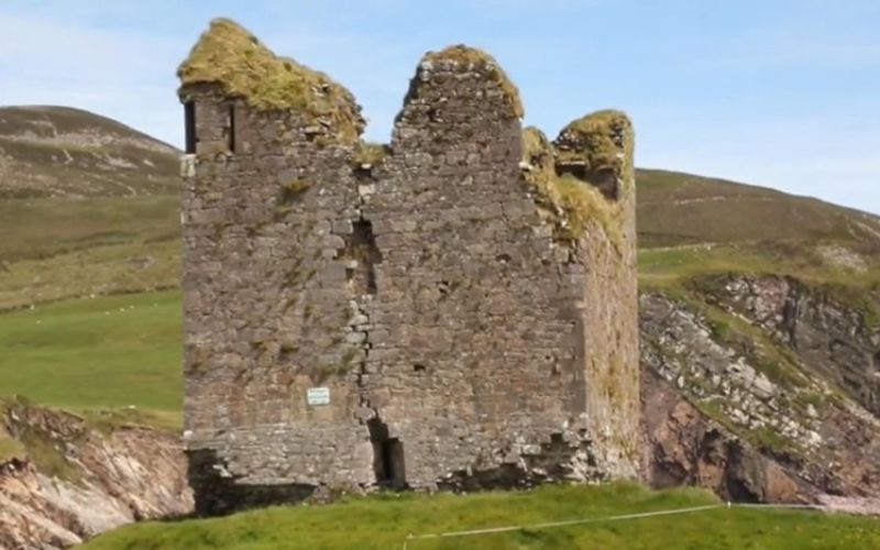 WATCH: Irish history and sightseeing in Lispole, Co Kerry