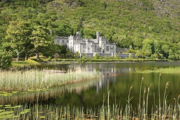 Kylemore Abbey, Pollacappul, Co. Galway.