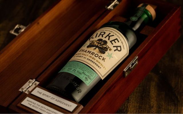 Kirker Whiskey presented its special edition \'The Spirit of the Agreement\' blend to six US politicians, including Biden and the Clintons.