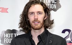 WATCH: Hozier describes AI chatbots as "drab and uninteresting"