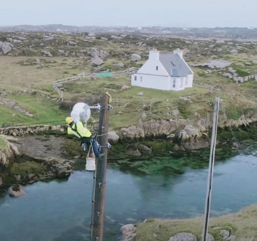 Remote Donegal island becomes one of Ireland's first to receive fiber broadband