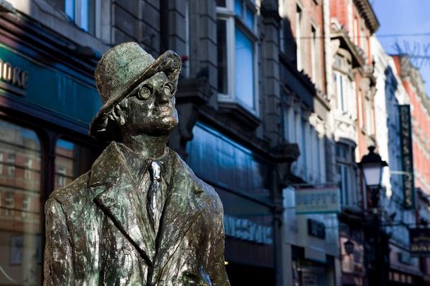 James Joyce statue on North Earl Street in Dublin City, where his epic \"Ulysses\" is set.