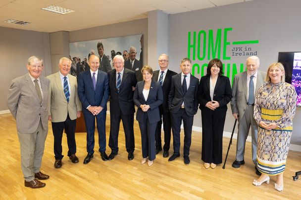 Colonel Brian O’Reilly, Colonel William Nott, Micheál Martin Tánaiste of Ireland, Lieutenant Colonel Michael McGrath, Governor of Massachusetts Maura Healey, Commandant Leo Quinlan (back), Stephen Kennedy Smith, US Ambassador Claire D. Cronin, Commandant Desmond O’Donnell.