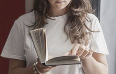 Irish American author slams “disgustingly anti-American” book bans