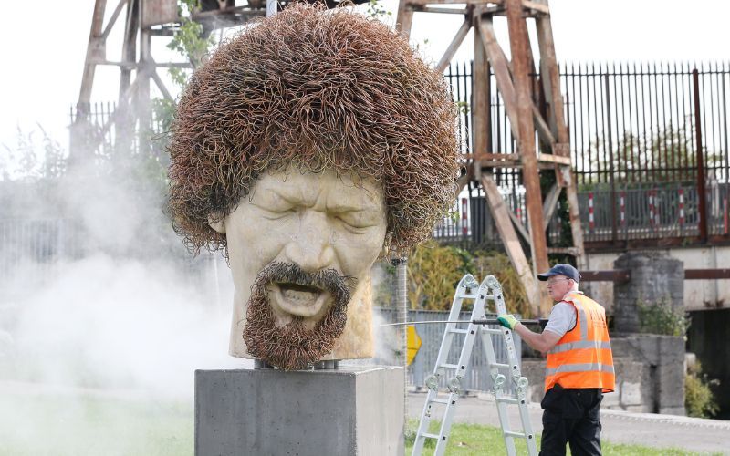 Dublin man gets jail time for throwing paint on Luke Kelly statue