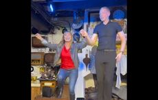 WATCH: Hollywood actress Jane Seymour gives Irish dancing a try in well-known Dublin pub