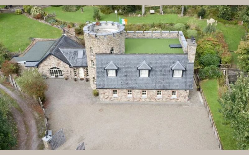 Fit for a Queen! Castle in Limerick on the market for €900k