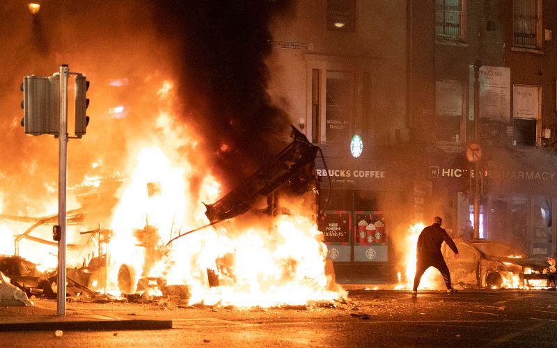 Dublin riot pictures: Five persons of interest identified after "significant public response"