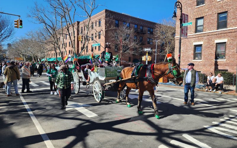 Queens turns green for St. Pat's for All Parade