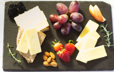 Fall in love with Cheddar cheese with this expert-tasting guide