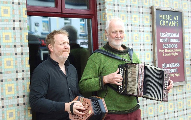 "Slí na mBeaglaoich" airing April 7 on TG4