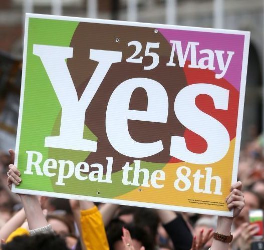 Irish Government urged to fully decriminalize abortion by academics and activists