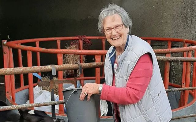 Kay Sinclair (92) will skydive in memory of her son and to raise funds for suicide prevention.