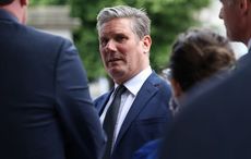 Beidh rialtas Lucht Oibre ag an mBreatain don chéad uair le 14 bliana agus Keir Starmer i gceannas