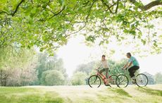Discover Dublin's scenic outskirts by bike: Top routes and tips
