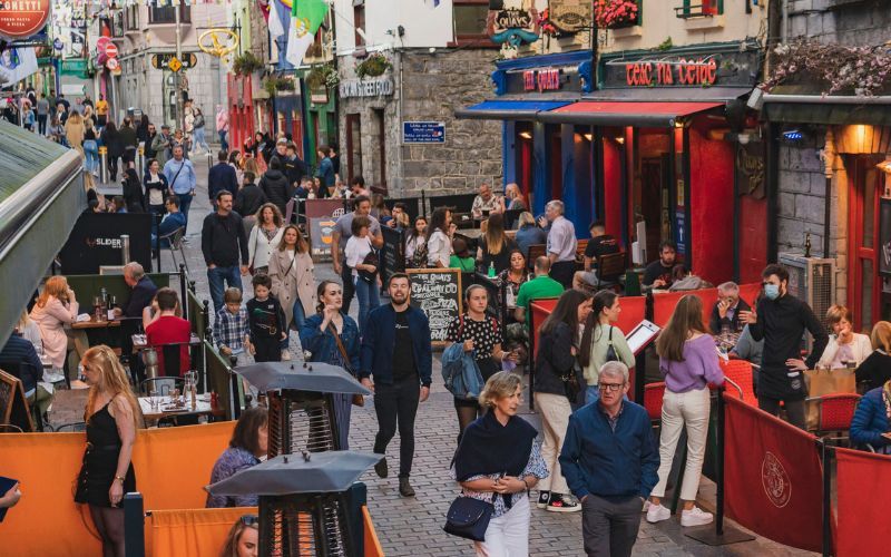Galway launches "Summer Vibes" entertainment program for race week