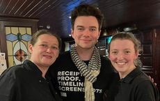 "Glee" star delights Irish locals after popping into Co Laois pub