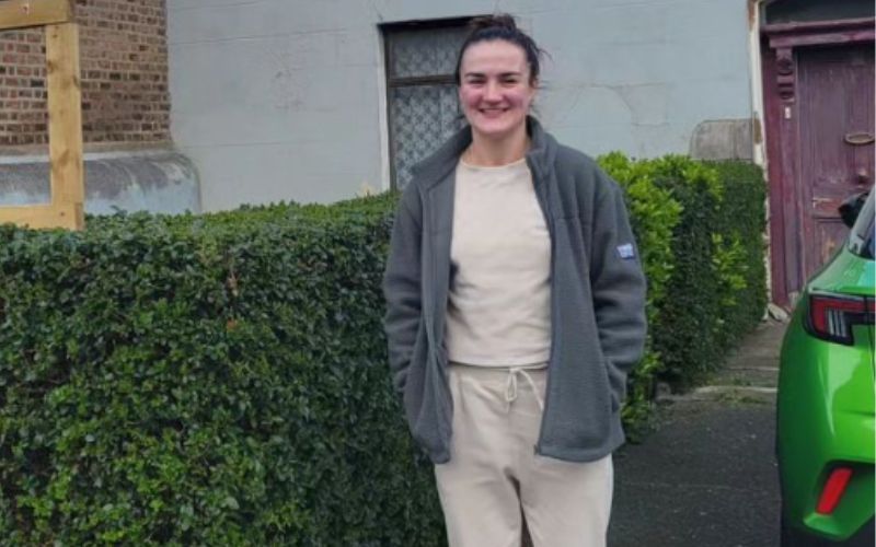 Fáilte Uí Cheallaigh! Spléachadh (glimpse) taobh istigh de theach athchóirithe Kellie Harrington agus a bean chéile Mandy