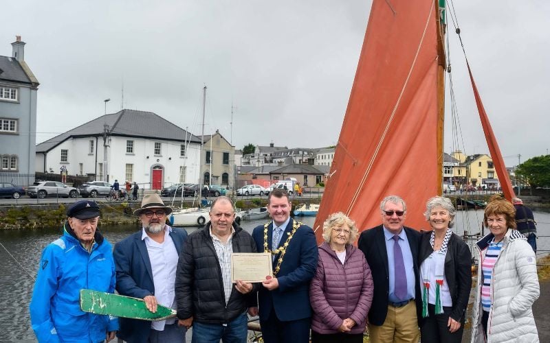 Galway City gifted world's largest Galway Hooker - crafted by an expat in Chicago
