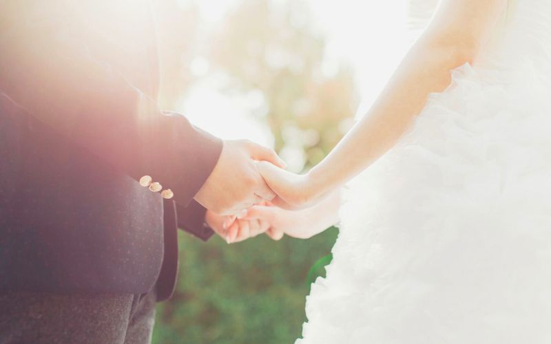 11 wedding ceremony readings by famous Irish write