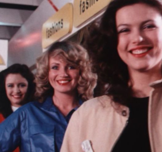 WATCH: What did "new look" fashion look like in 1970s Ireland?
