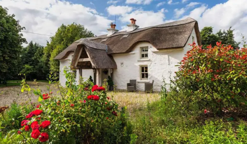 Fairytale-esque cottage in Wexford goes on the market for €520k