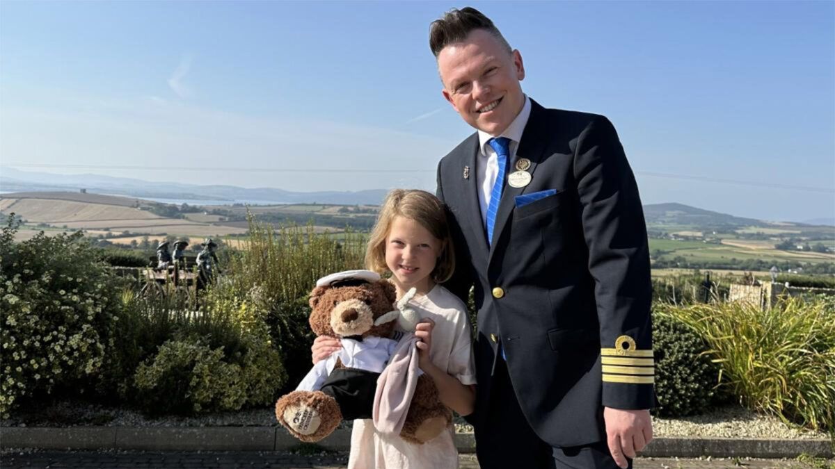 "Worth every mile" - Galway cruise captain reunites young girl with beloved teddy