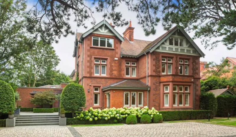 D4 home where Nicole Kidman and Tom Cruise filmed Far and Away hits the market for €12.5m