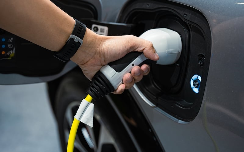 90 new electric vehicle recharging hubs coming to Ireland
