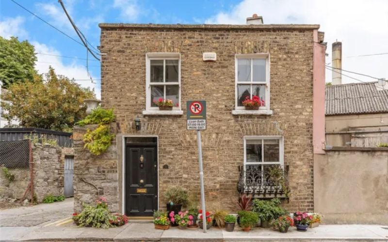 Georgian D4 home on the corner of Baggot Street could be yours for €765,000