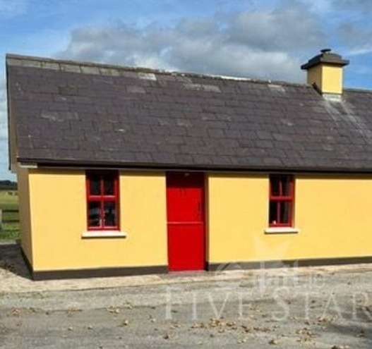 Commute by boat? Shannon cottage on island that is accessible with the tide available to rent