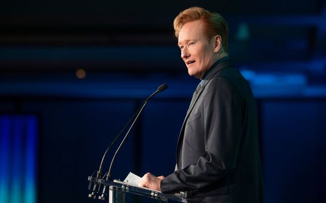 Conan O’Brien accepts the 2026 Spirit of Ireland Award.\n