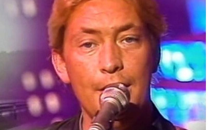 "Driving Home for Christmas" singer Chris Rea dies at age 74 after a short illness