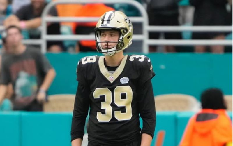 Charlie Smyth signs three-year contract with New Orleans Saints