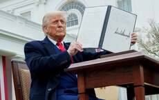 Tánaiste calls for calm after Trump announces immediate 90 day pause on tariffs