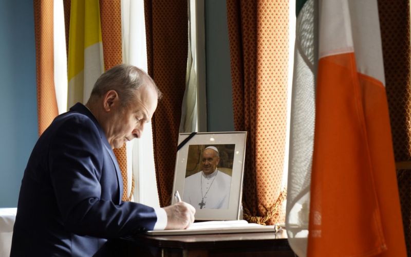 Taoiseach signs Book of Condolences for Pope Francis "on behalf of the people of Ireland"