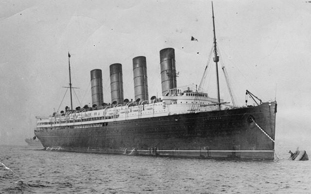 Passenger ship, the RMS Lusitania, was hit by German U-boat en route to New York. 