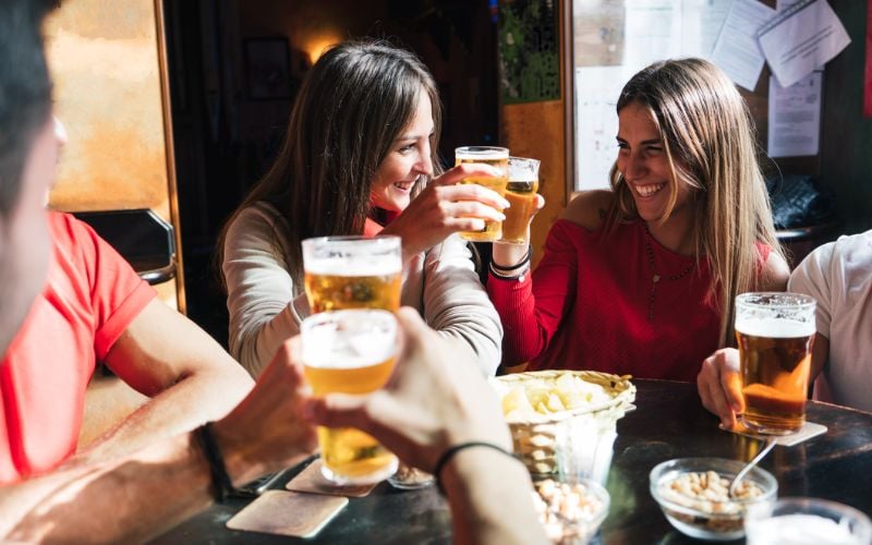 Calls for beer tax cut as rural pubs struggle to survive