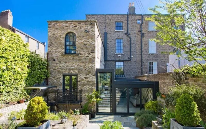 Eat your heart out, "Bridgerton"! Look inside this beautiful €4 m Dublin home