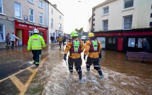 Thomastown in Co Kilkenny is hit by Storm Frank as the Nore River overflows and floods the town.