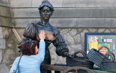 Hands off Molly: How council plans to stop groping of Dublin’s famous statue