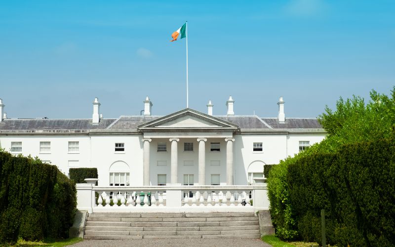 Major contender withdraws from Ireland's Presidential race