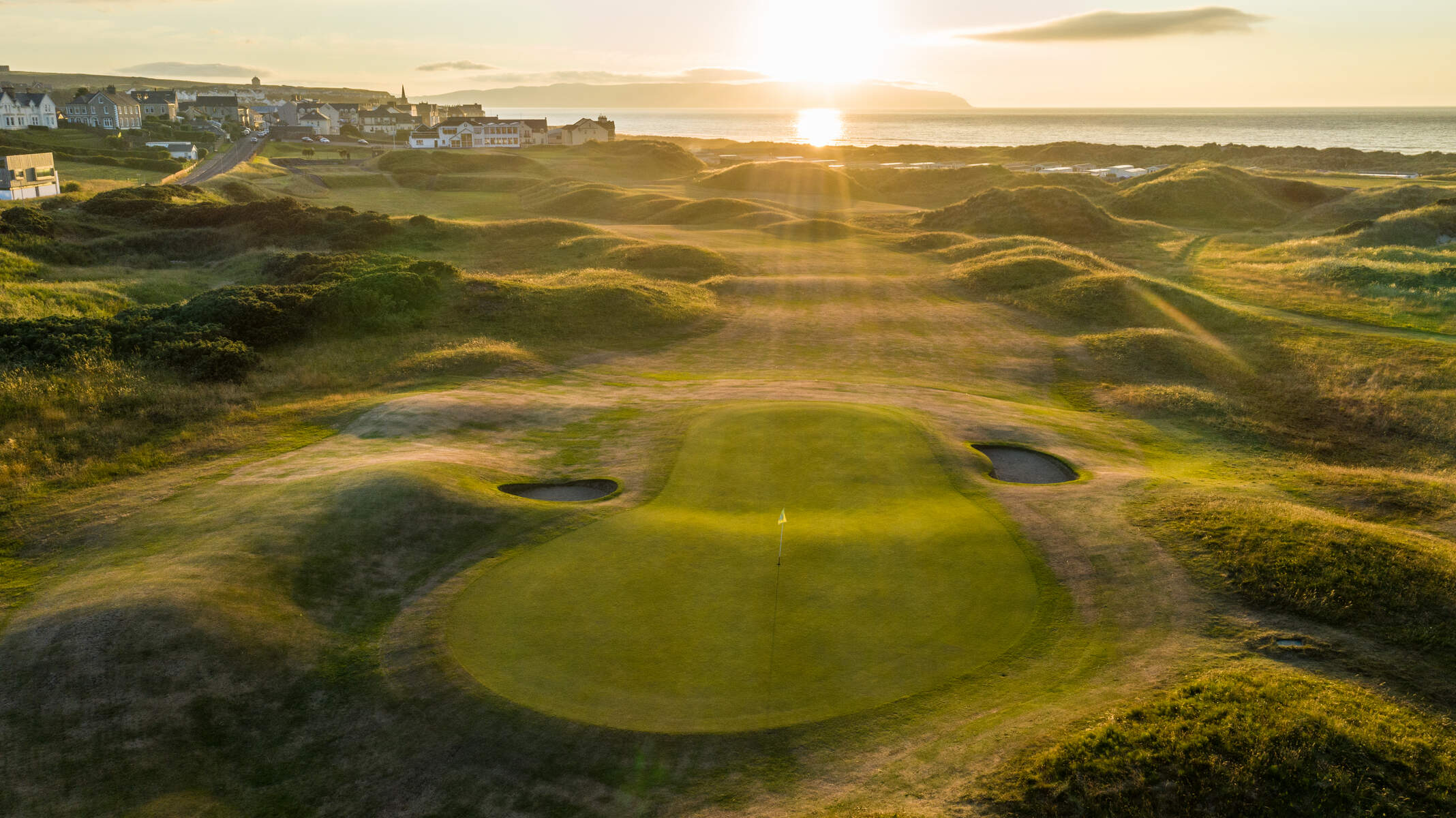 Beyond the fairways: Ireland’s legendary “19th hole” experience
