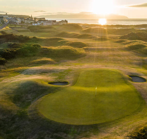 Beyond the fairways: Ireland’s legendary “19th hole” experience