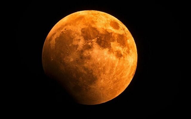 A \'blood moon.\'