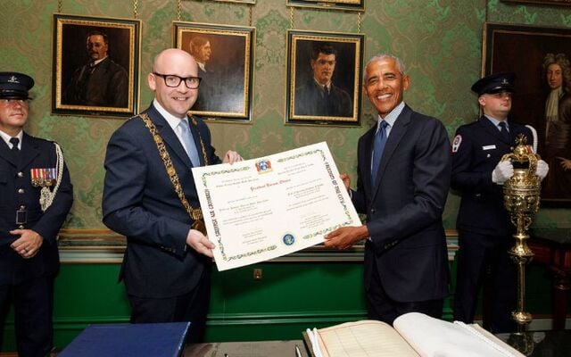  Barack Obama with the Lord Mayor of Dublin.