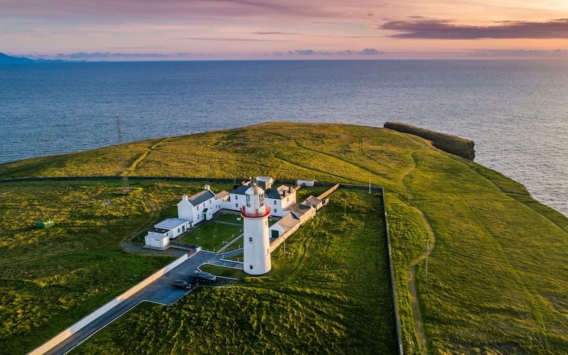 Unwind on a coastal break on the island of Ireland