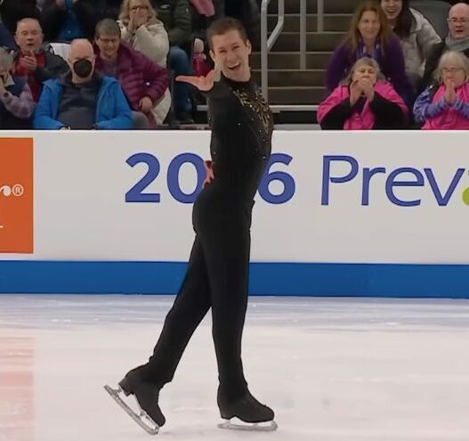 WATCH: "Riverdance" returns to the rink in rousing ice skating routine